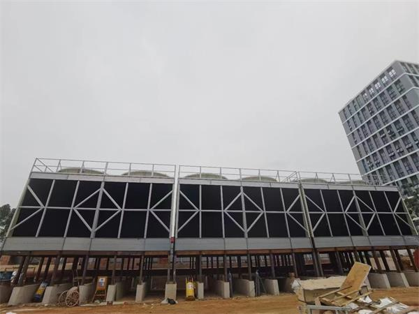 廣東冷卻塔廠家簡析冷卻塔為什么會著火(附近冷卻塔