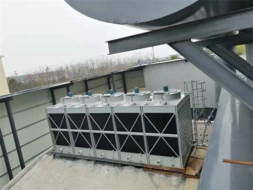 閉式冷卻塔可分為哪些部分？(閉式冷卻塔可以降溫多少度)